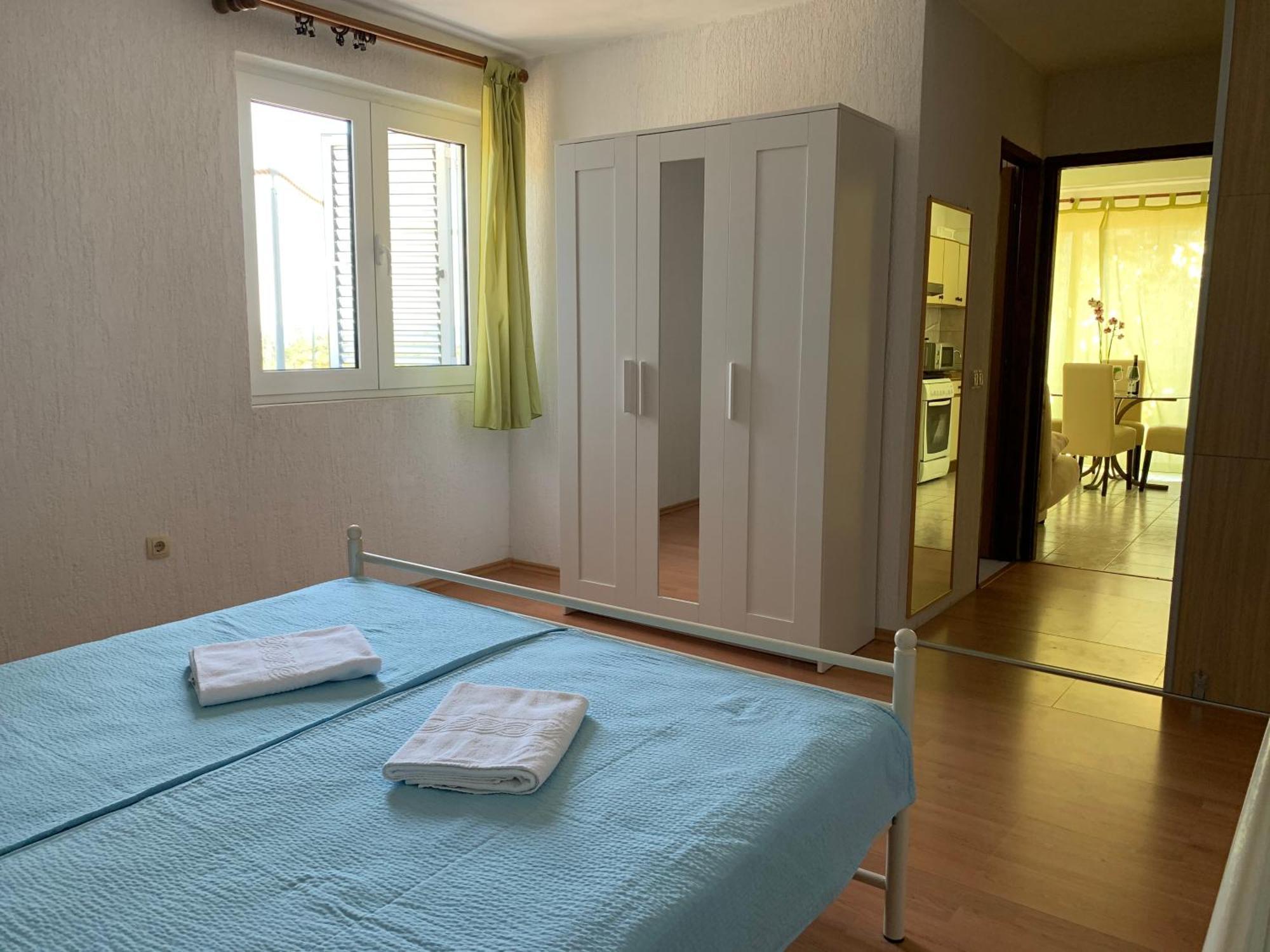 Apartments Jaca Banjol Екстер'єр фото